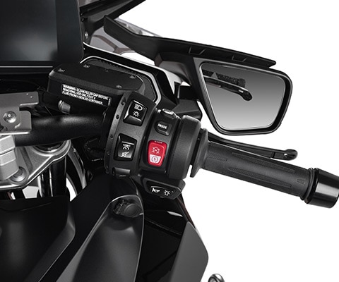 The image shows the LED lights of the BMW R 1300 RT-P