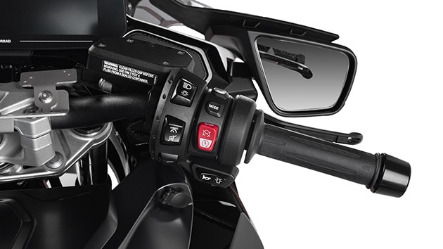 The image shows the LED lights of the BMW R 1300 RT-P